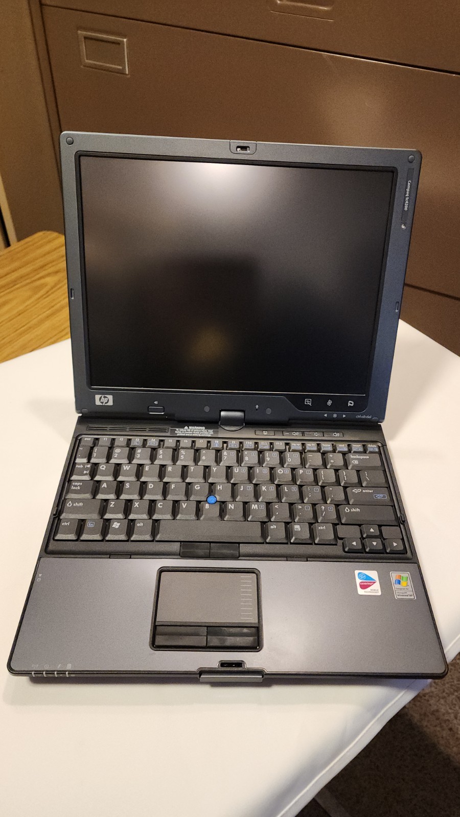 HP Compaq TC4200 Intel Pentium M 1.86Ghz 12.1" TouchScreen Laptop and DVD drive