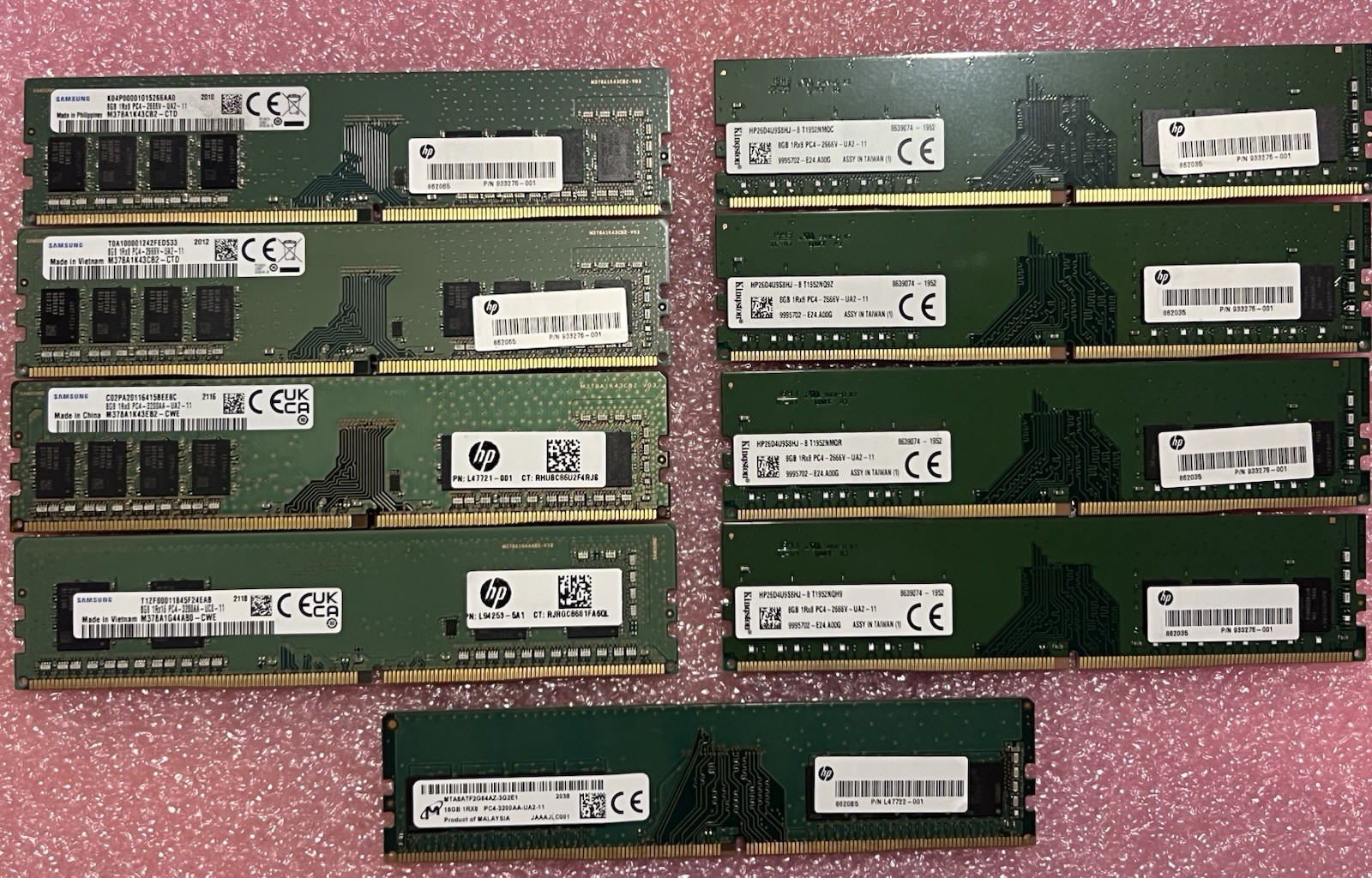 Lot of 9 Used Ram PC4 DDR4 Samsung, Kingston, 8x 8GB, 1x 16GB Desktop Memory