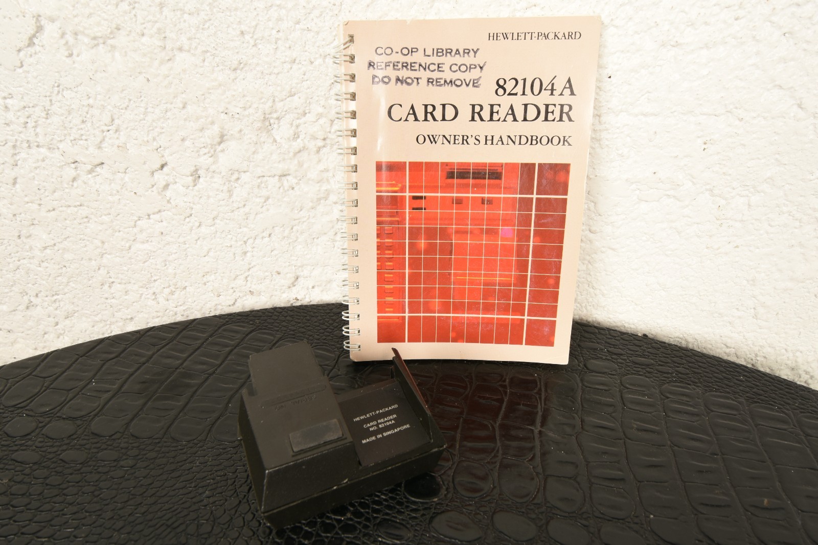 Hewlett-Packard HP 82104A Magnetic Card Reader with Owner's Manual Handbook