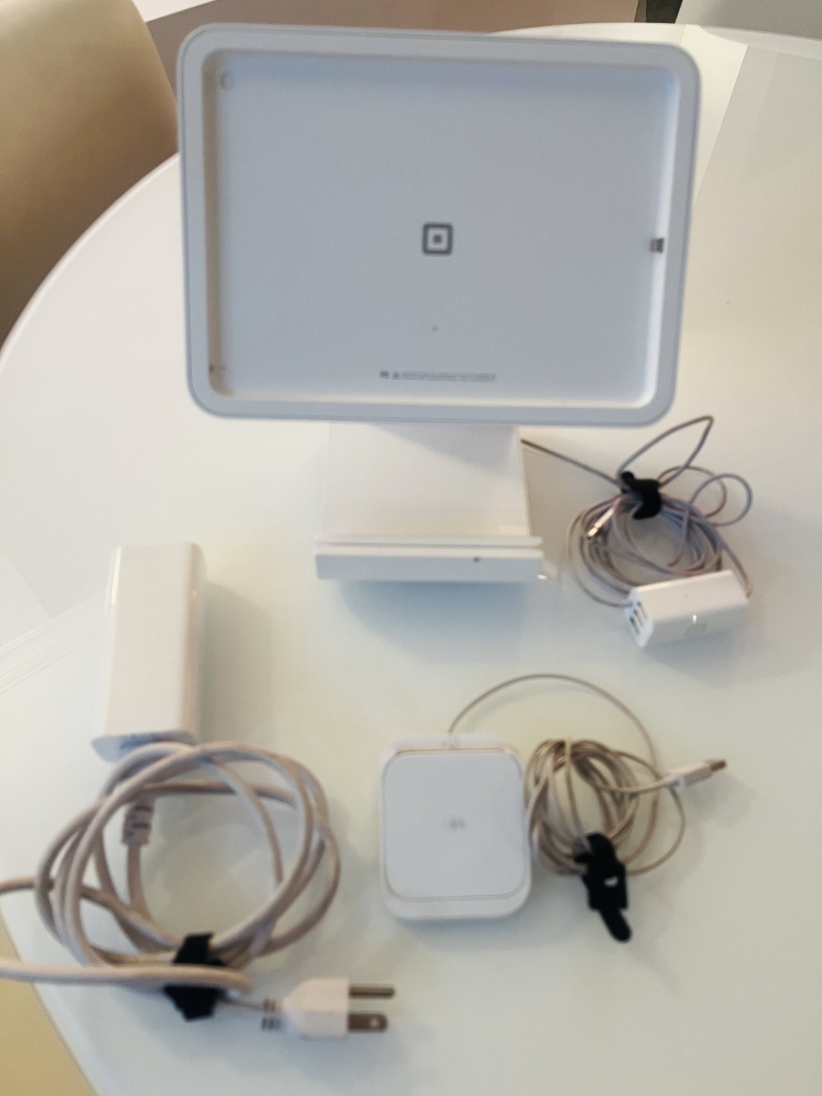 Square Stand S089 1st Gen 9.7" iPad POS + Contactless Chip Reader Cables
