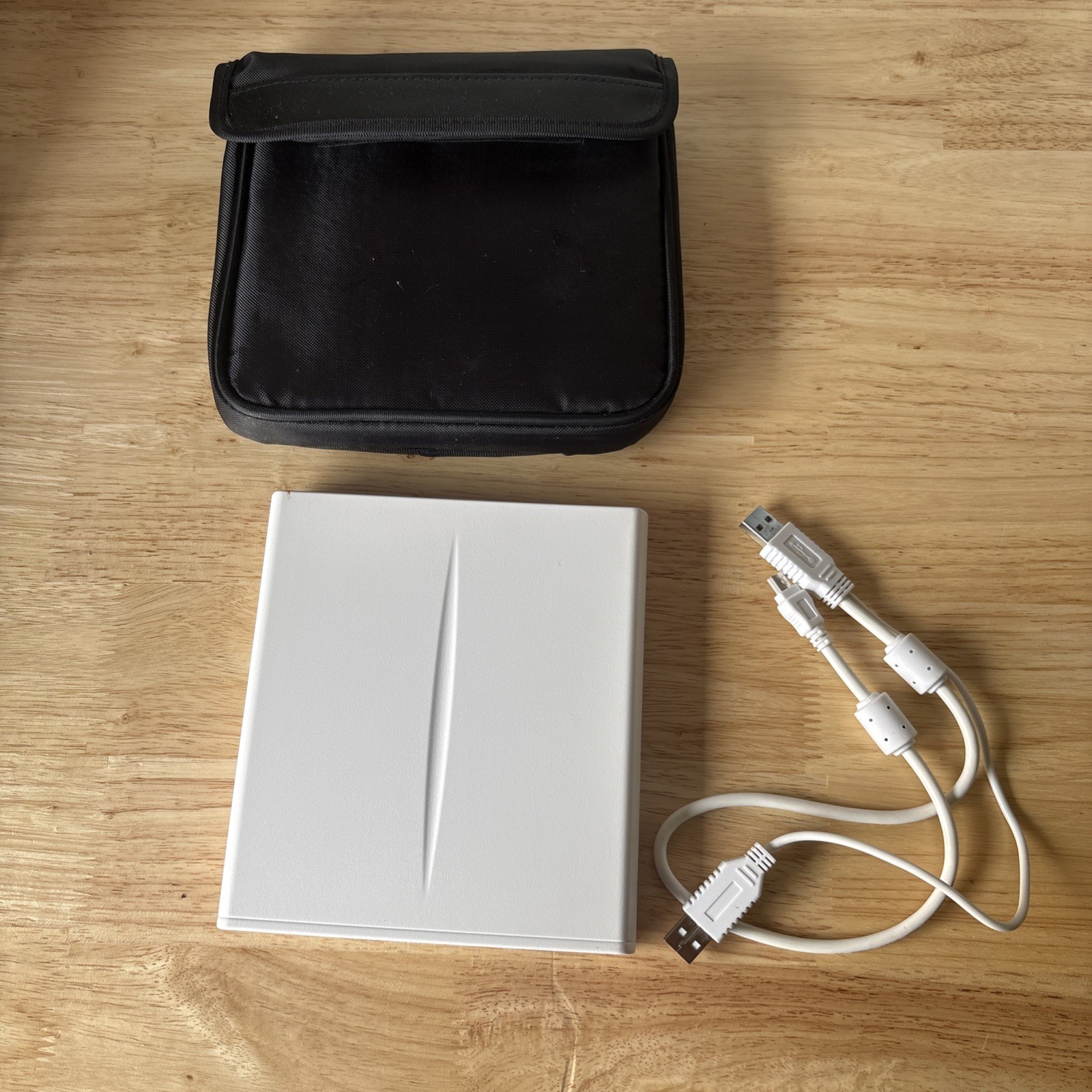 Memorex MRX-650LE v1 Slim External DVD / CD Recorder w/ ArcSoft USB Cables Guide
