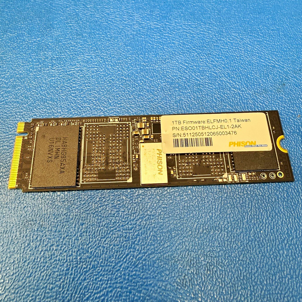 Phison E11 PS5011-E11-1TB 1TB M.2 2280 NVMe Internal SSD 256MB PC