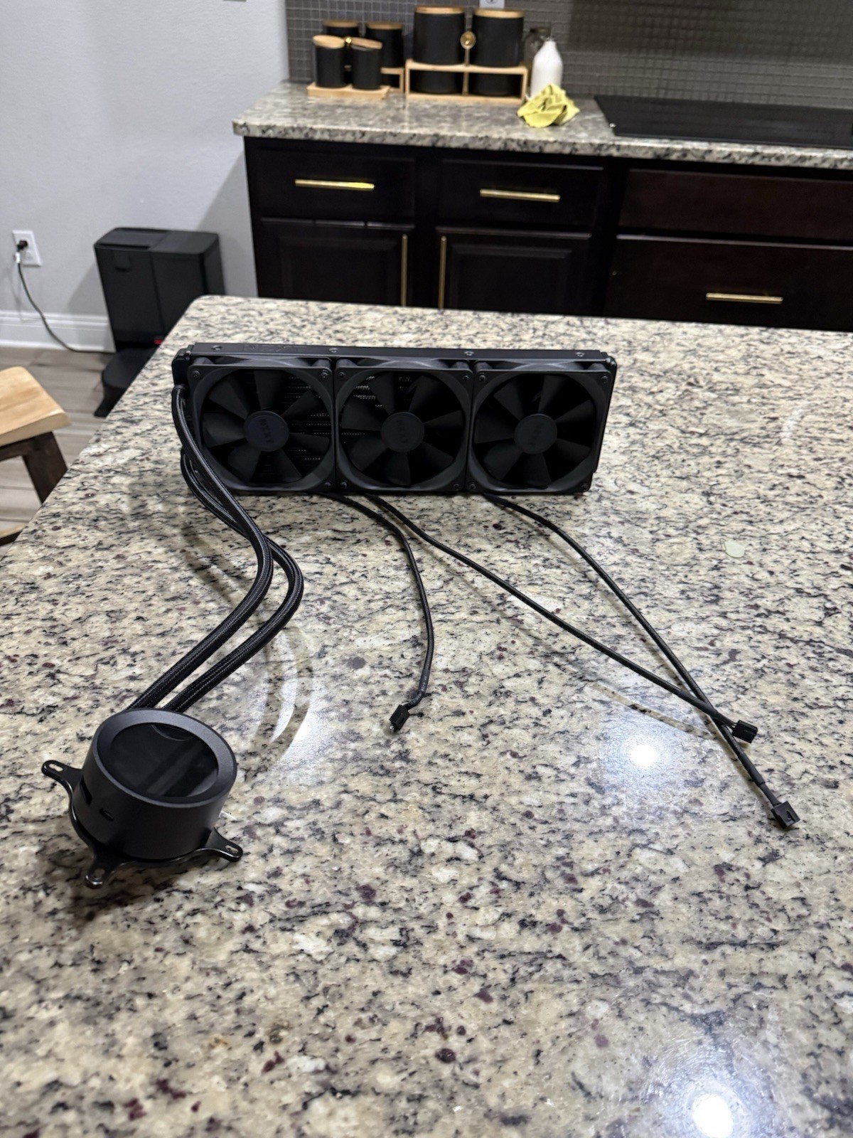 NZXT Kraken Z73 RGB 360mm Liquid Cooler with LCD Display - Used