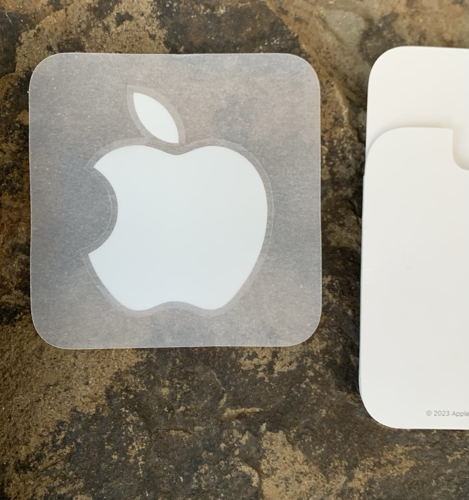 Apple Sticker - One *NEW* Genuine OEM White Apple Logo Decal - 1.5" x 1.5"