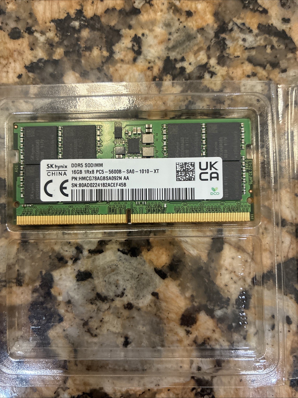 SK Hynix 16GB 1Rx8 DDR5 PC5-5600B SODIMM HMCG78AGBSA092N AA Memory Laptop RAM