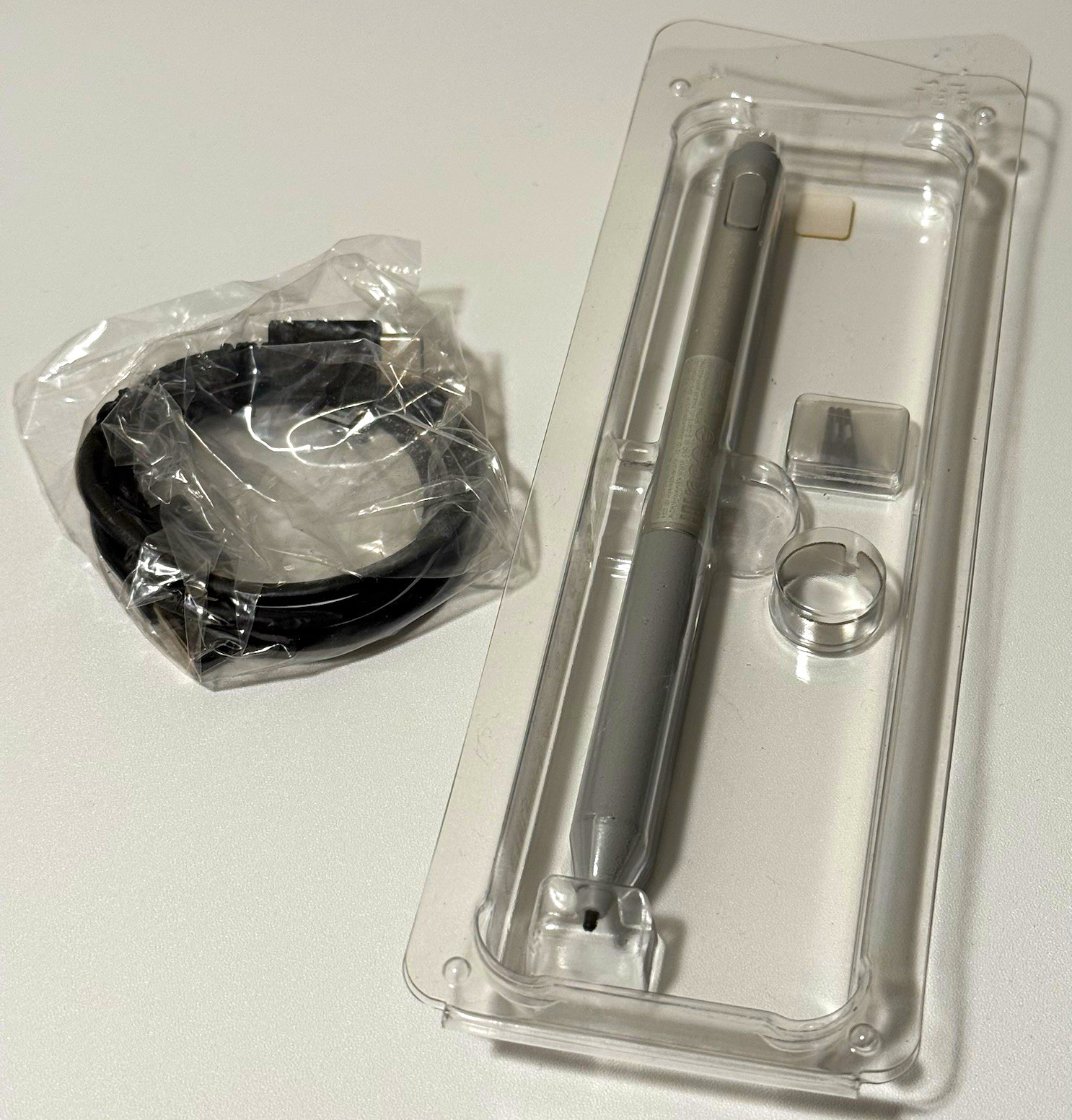 HP Bluetooth Stylus Pen Silver Metal/Aluminum w/ USB Cable & Extra Tips