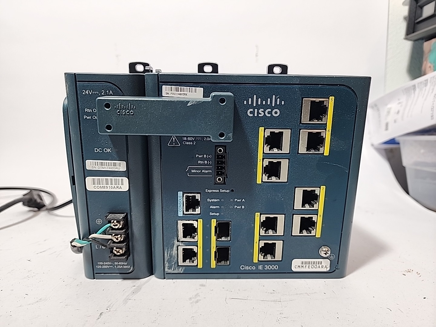 Cisco IE-3000-8TC IE 8Port Industrial Ethernet Switch 
