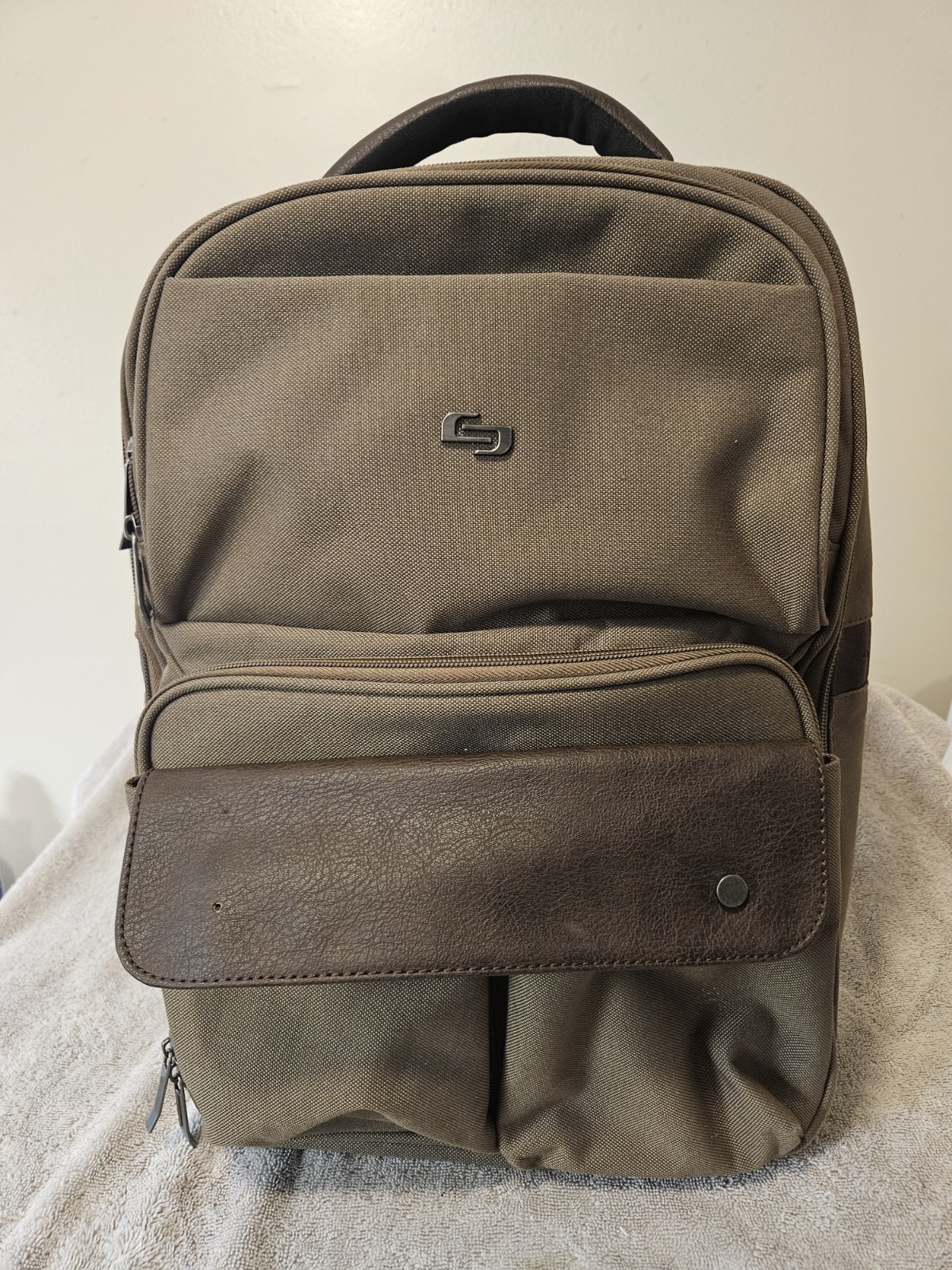 Solo Brown Polyester Laptop Backpack 15 in Compatible Padded Solid