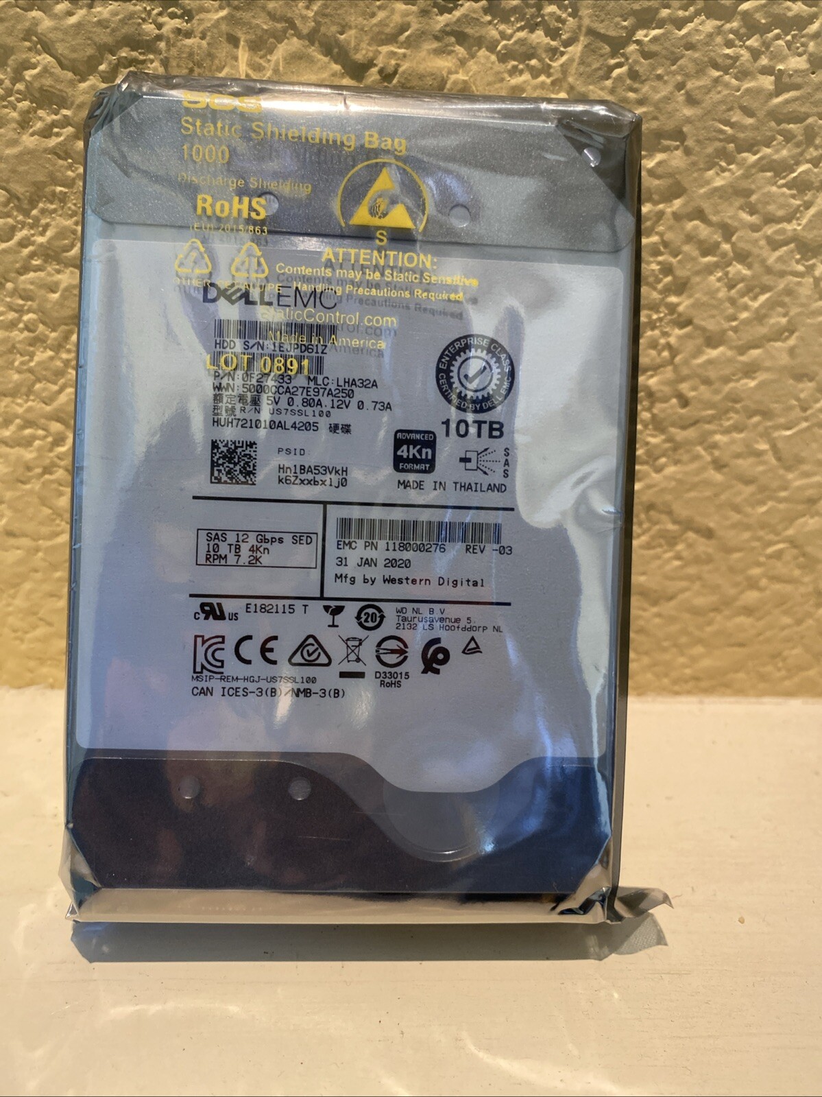 DELL EMC 10 TB  4KN P/N:0F27433 MCL:LHA32A  SN: 1EJPD61Z