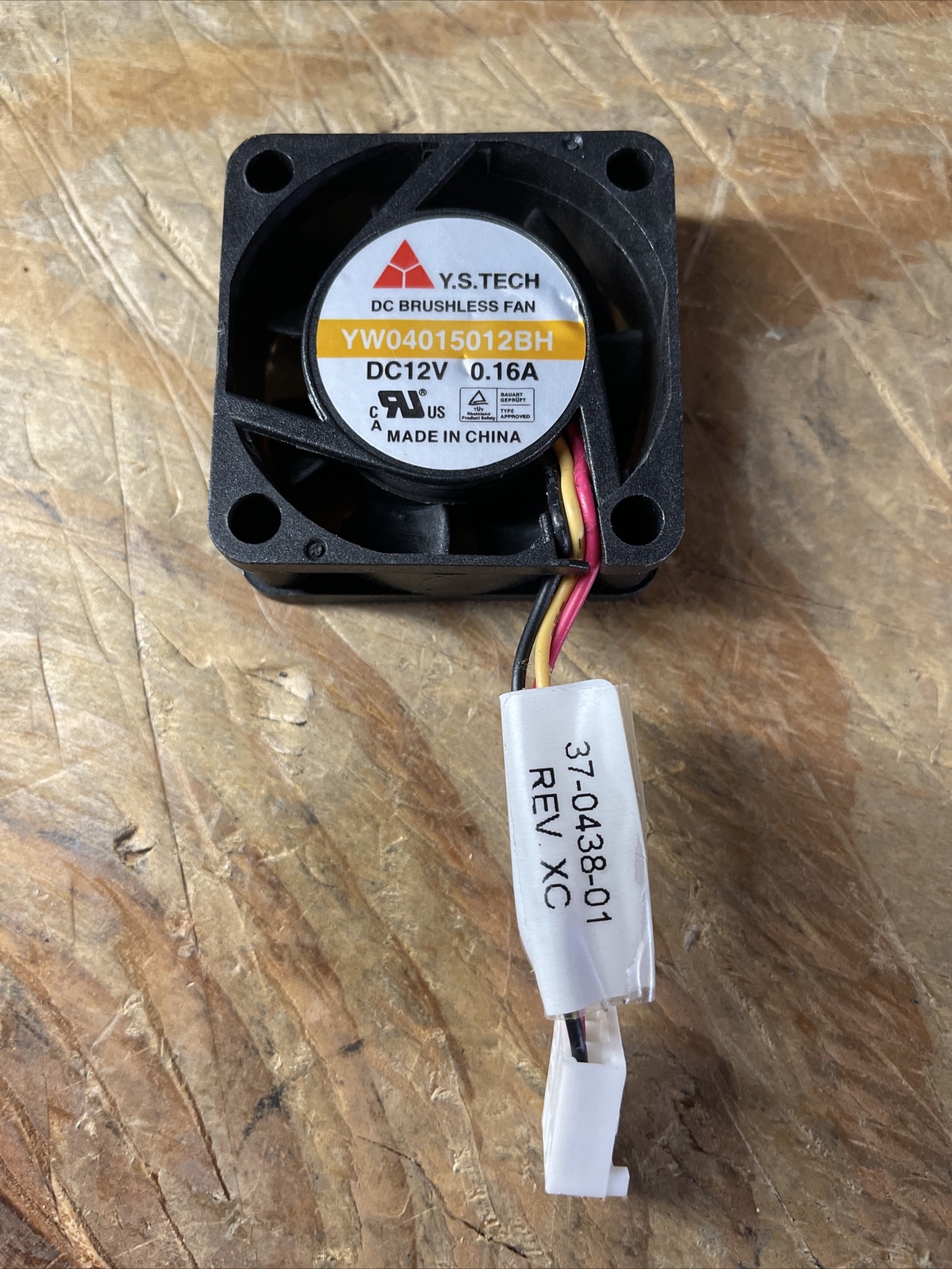 1PC Y.S.TECH YW04015012BH DC12V 0.16A 4CM 3-wire Brushless Cooling Fan