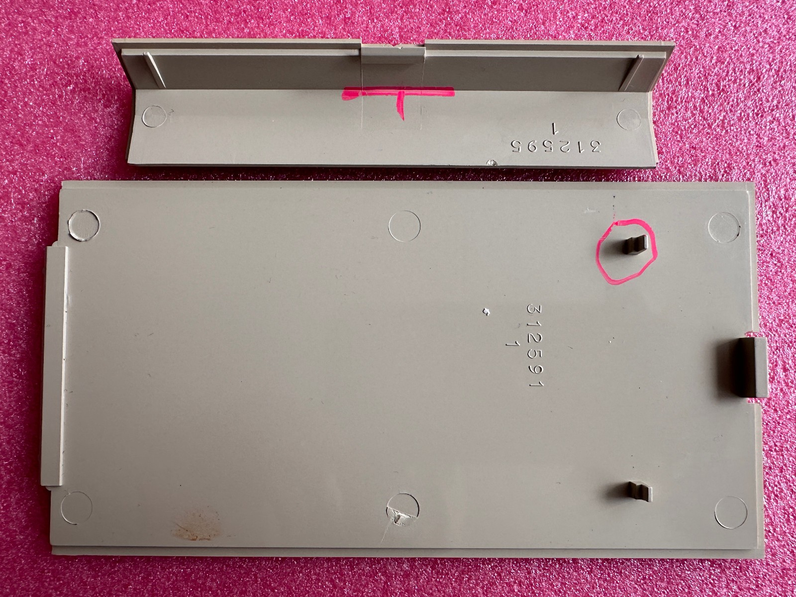Original AMIGA 500 Trapdoor & Expansion Slot Cover, A500 & A500+, 01 26