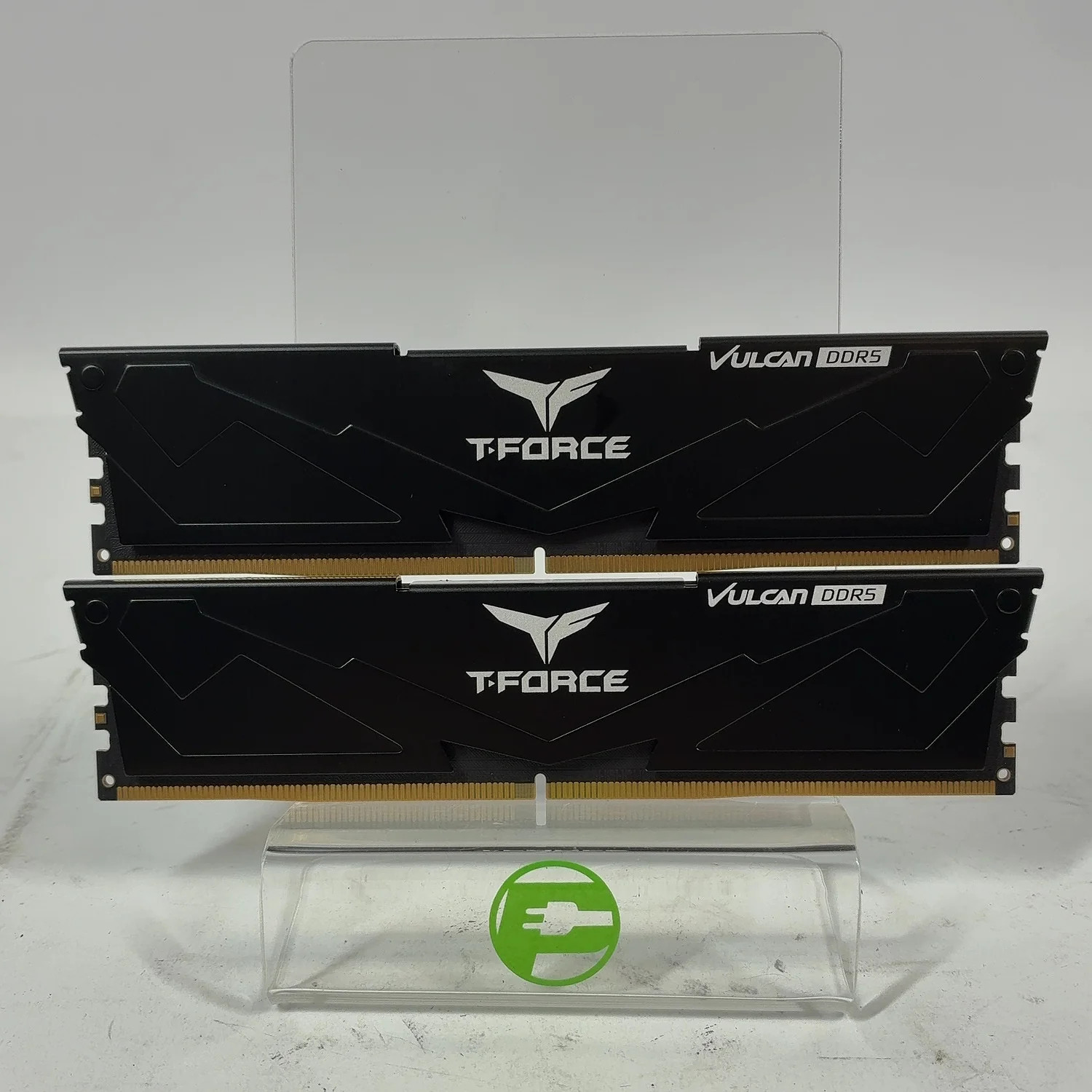 TeamGroup T-Force Vulcan 32GB (2x16GB) RAM DDR5 6400MHz FLBD516G6400HC38JBK
