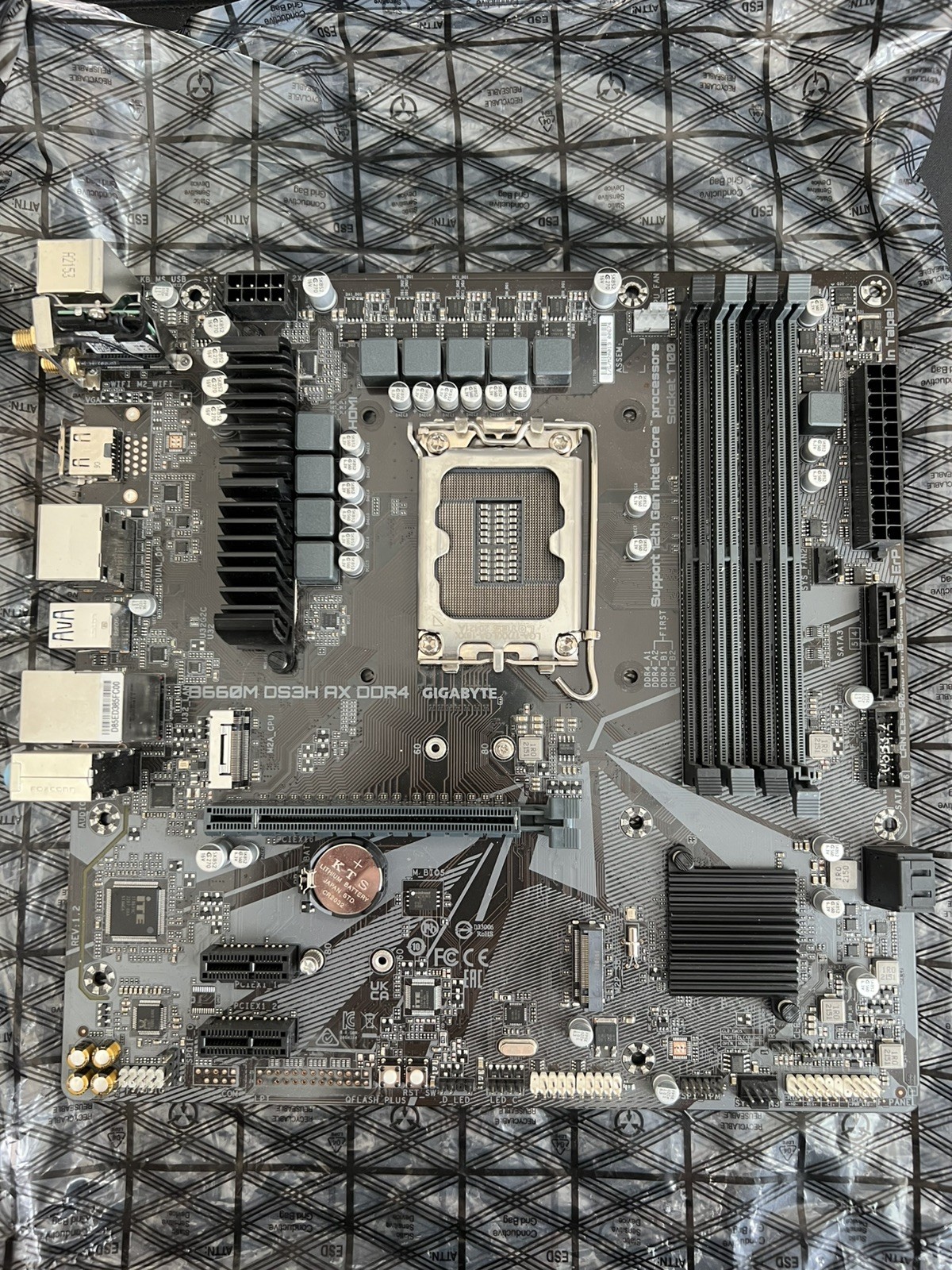 GIGABYTE B660M DS3H DDR4 LGA 1700 MicroATX Intel Motherboard