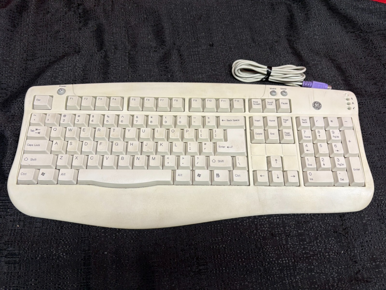 Vintage GE HO97764 TS1100 PS/2 Active Response Power Smart Keyboard