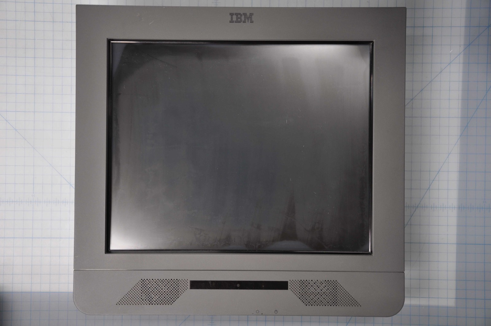 FOR PARTS  IBM Anyplace Kiosk Display * 1.3G, 512KB, 256MB. 40GB, 4838-137 