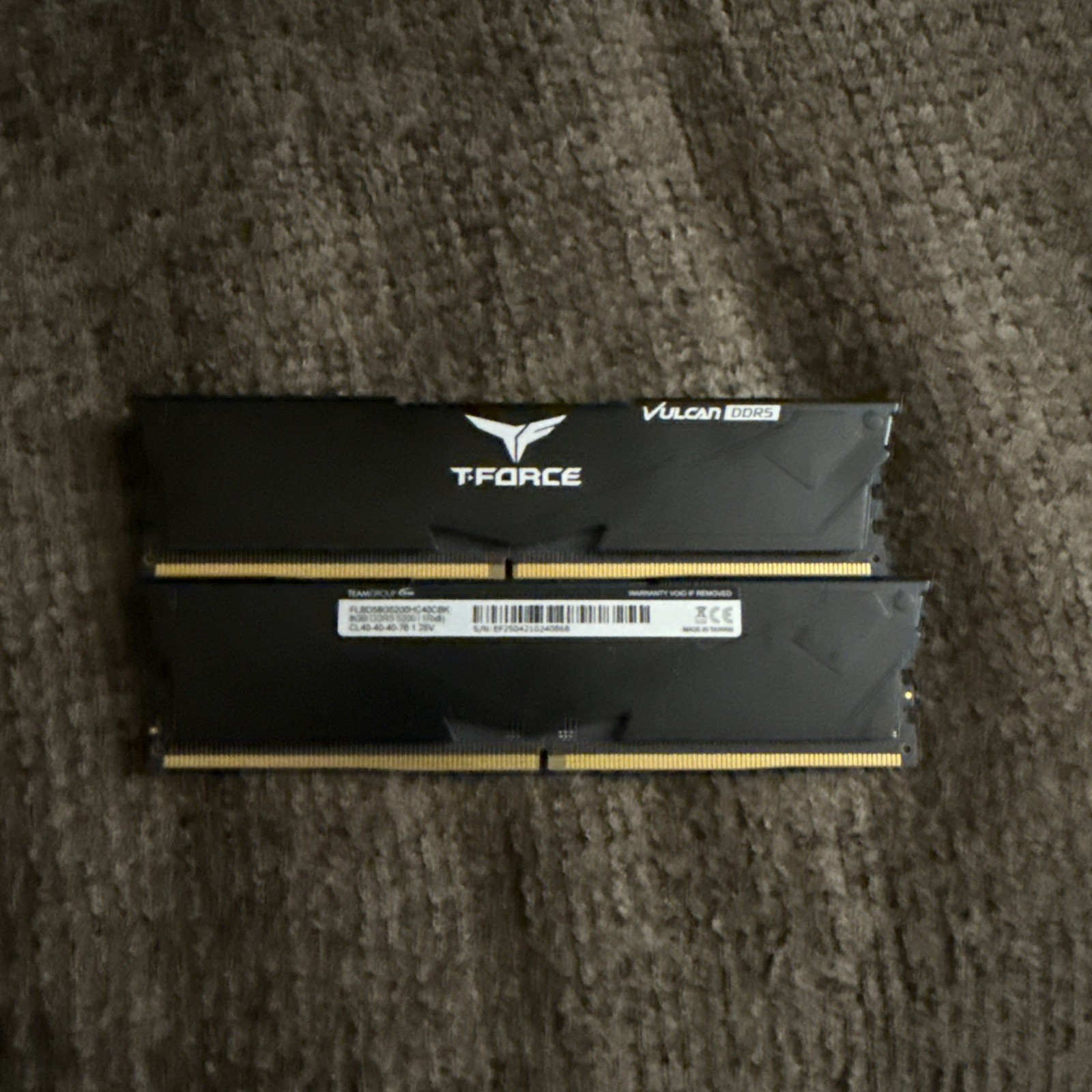 Team Group T-Force Vulcan 32 Gb (4x8 Gb) 5200MT/s DDR5 Desktop **Read Desc**