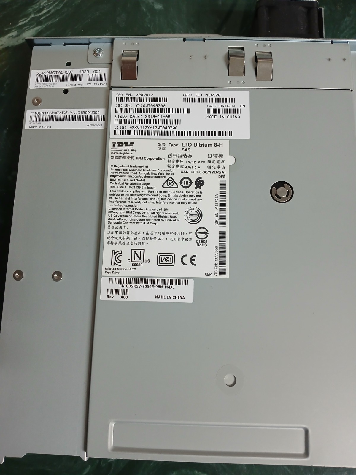 Dell EMC LTO8 HH SAS tape drive for ML3 / 3555 L3A library p/n 0D9K5V 02XV871