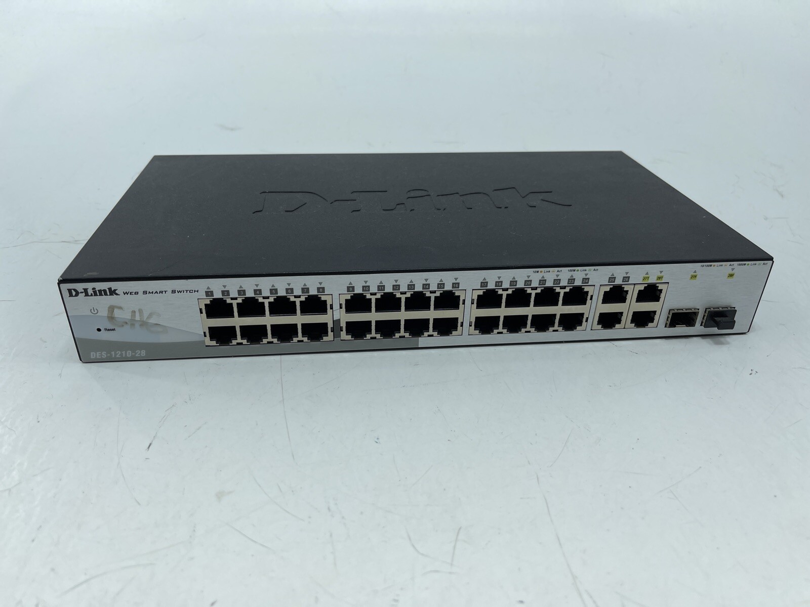 D-Link DES-1210-28P Web Smart Switch 28-Port 10/100Mbps PoE Ethernet 