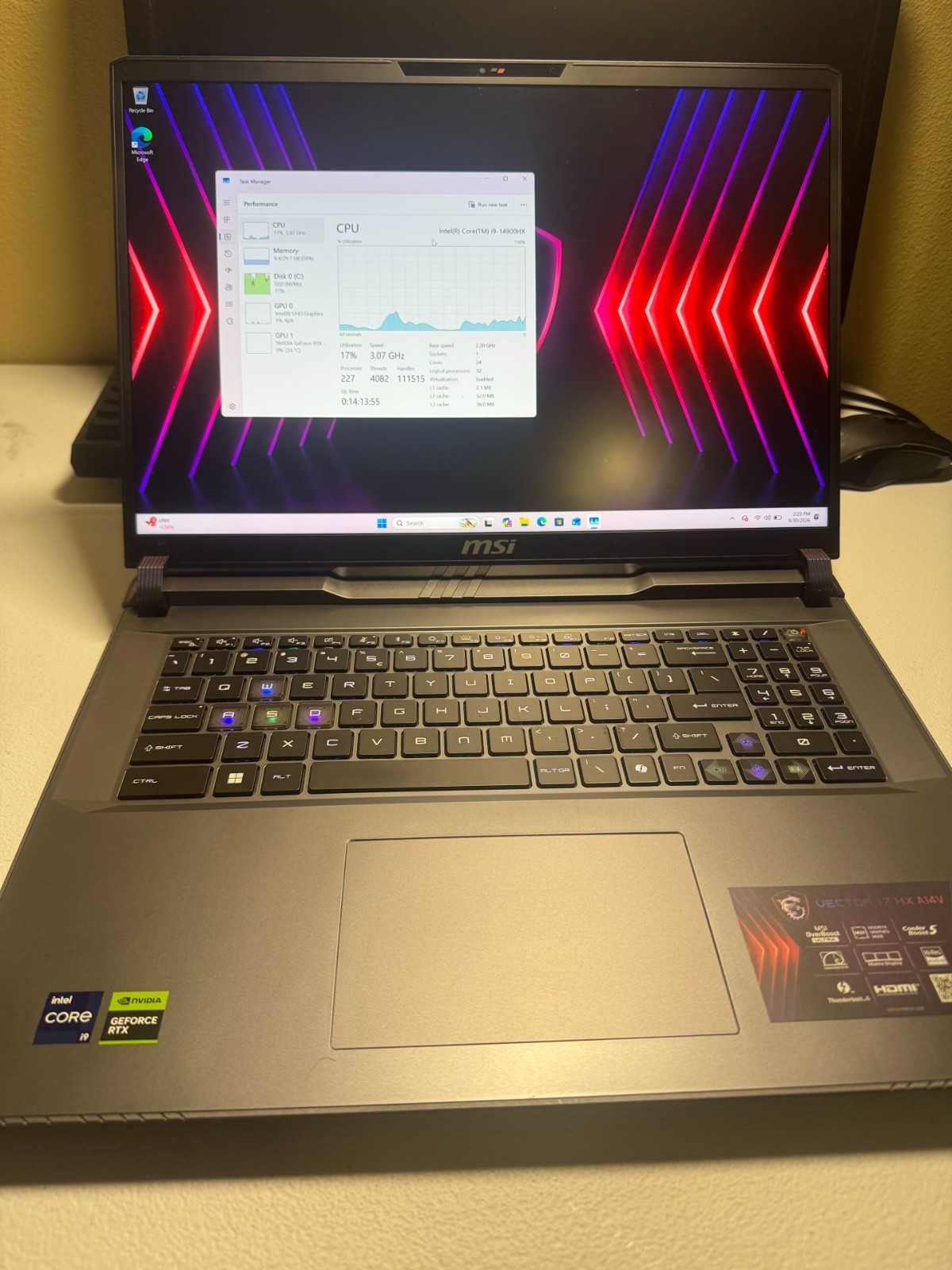 MSI Vector 17 HX i9-14900HX RTX 4070 32GB 1TB QHD 240Hz