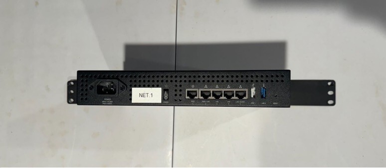 pakedge Device & Software RE-1 Router Gigabyte Home Automation Rack Mount