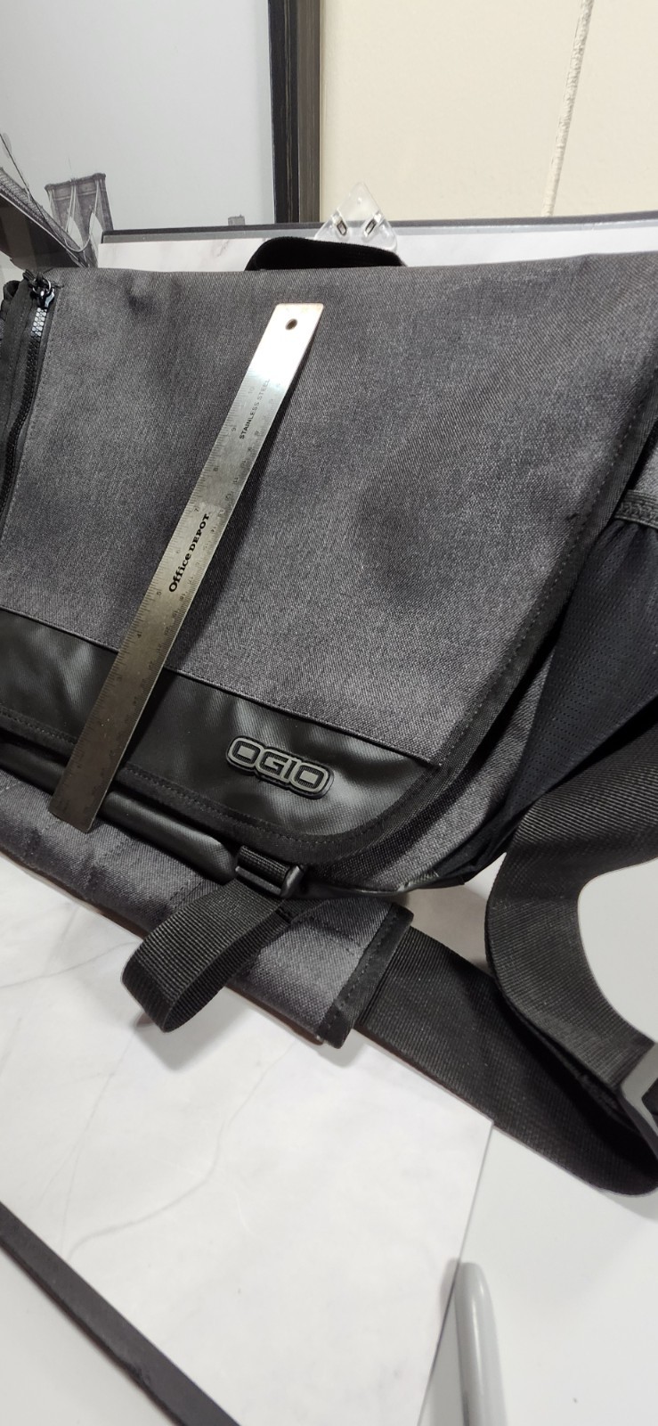 OGIO Street Laptop Messenger Bag Black Briefcase Shoulder Bag Travel Work