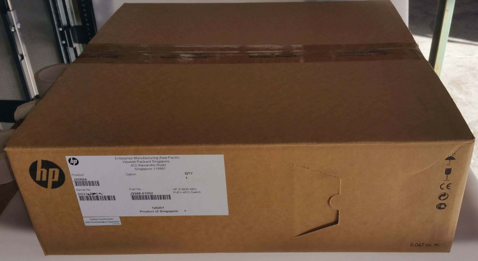 HP J9588A E3800 48-Port Gigabit 4x 10GBase-T 3800-48G-PoE+-4XG Switch +PSU NOB