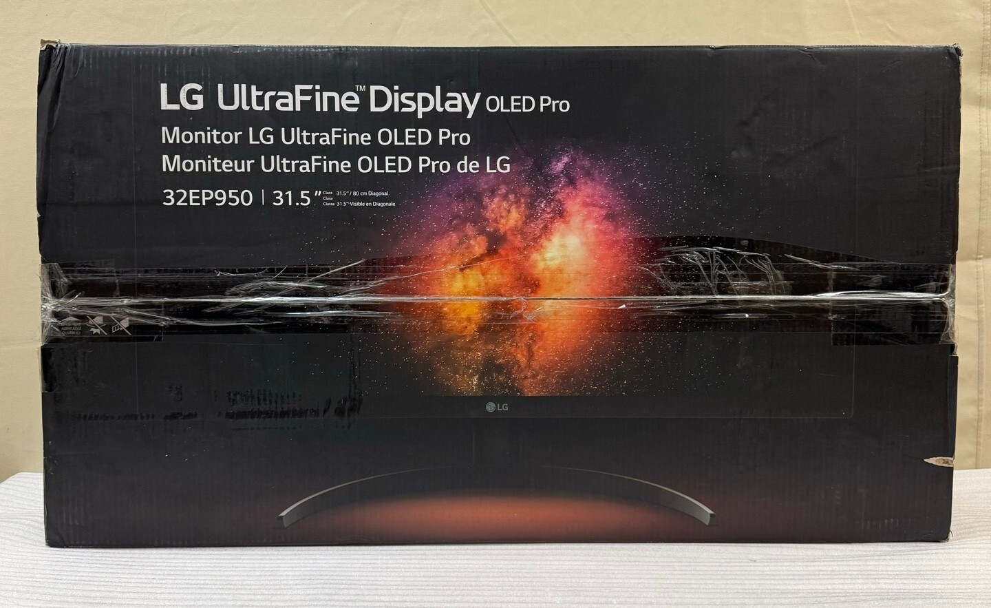 LG UltraFine 32EP950-B 32'' 16:9 4K HDR OLED Monitor