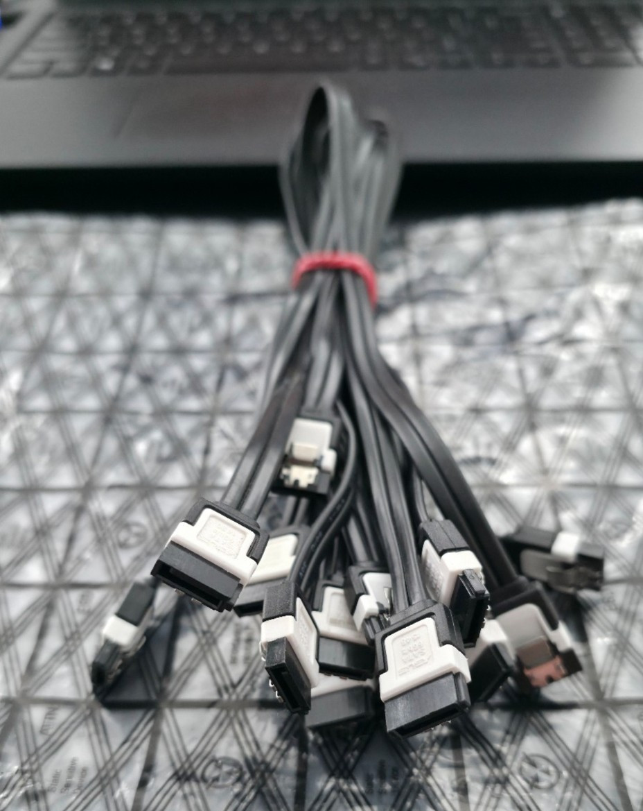Lot of 7 ORIGINAL ASUS Sata cables 6gb/s