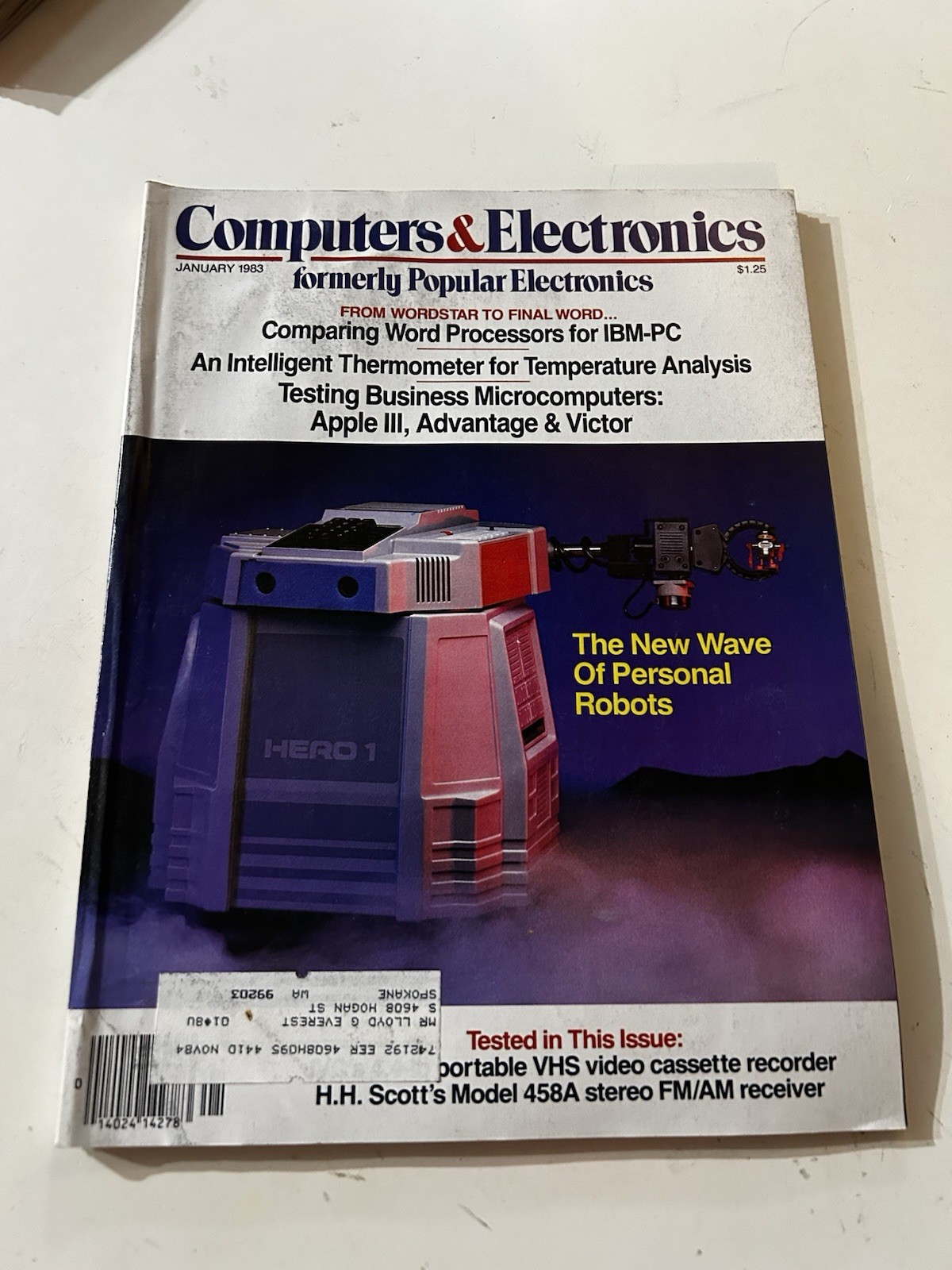 Computers & Electronics January 1983 Magazine Radio Shack HERO 1 Robot Apple III