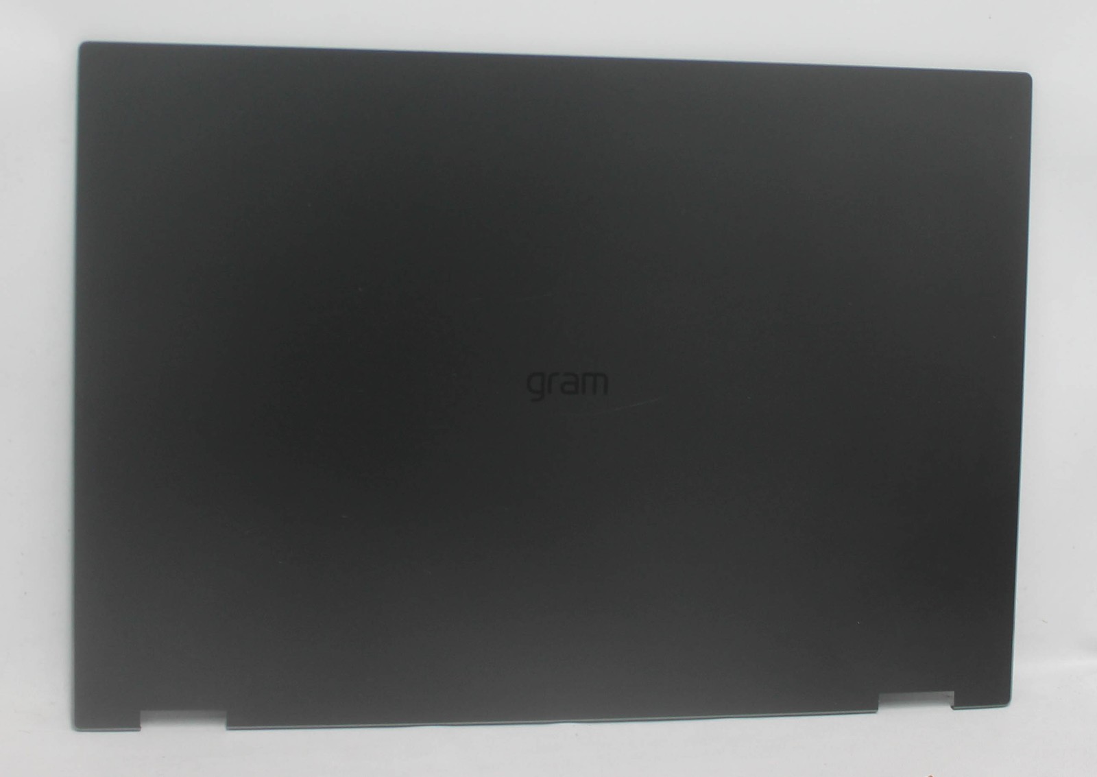 16T90P-COVER-B Lg Lcd Back Cover Black Gram 16T90P-K.Adb9U1 GRADE B