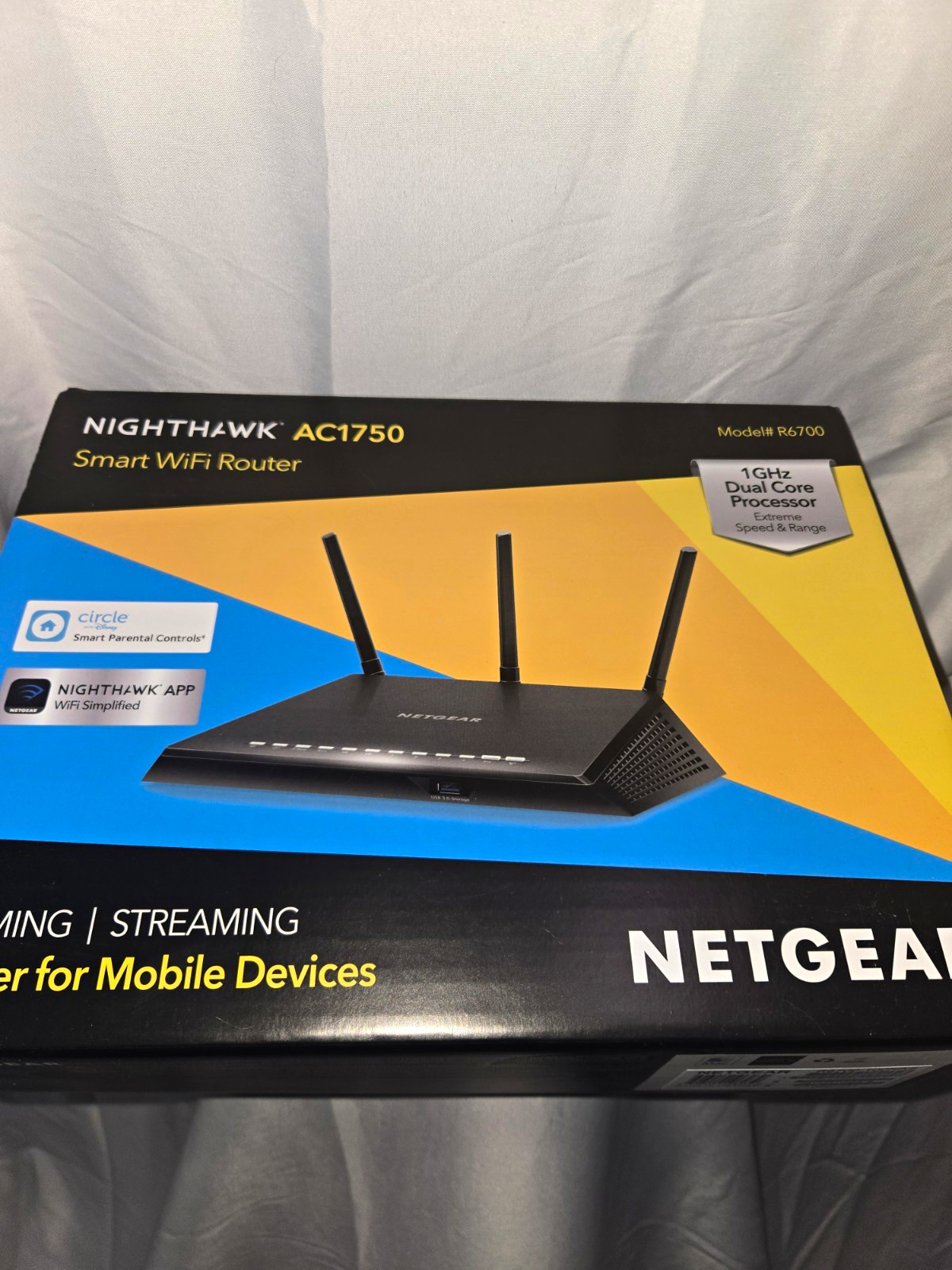 NETGEAR Nighthawk AC1750 R6700 WiFi Router Dual-Band Beamforming Black