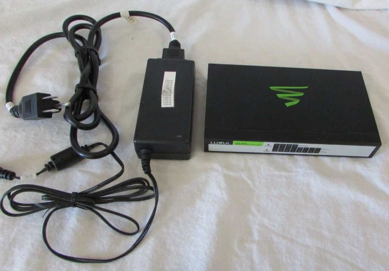 Luxul XFS-1084P - 8-Port Fast Ethernet POE Switch - Used, works great