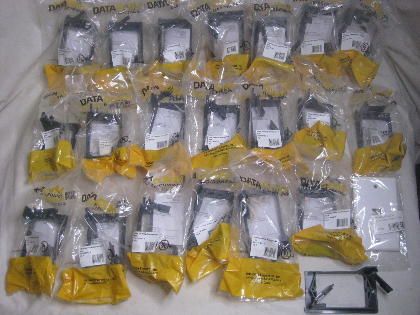 20+ DATACOMM ELECTRONICS 1 Gang Low Voltage Mounting Bracket 60-0021-S lot