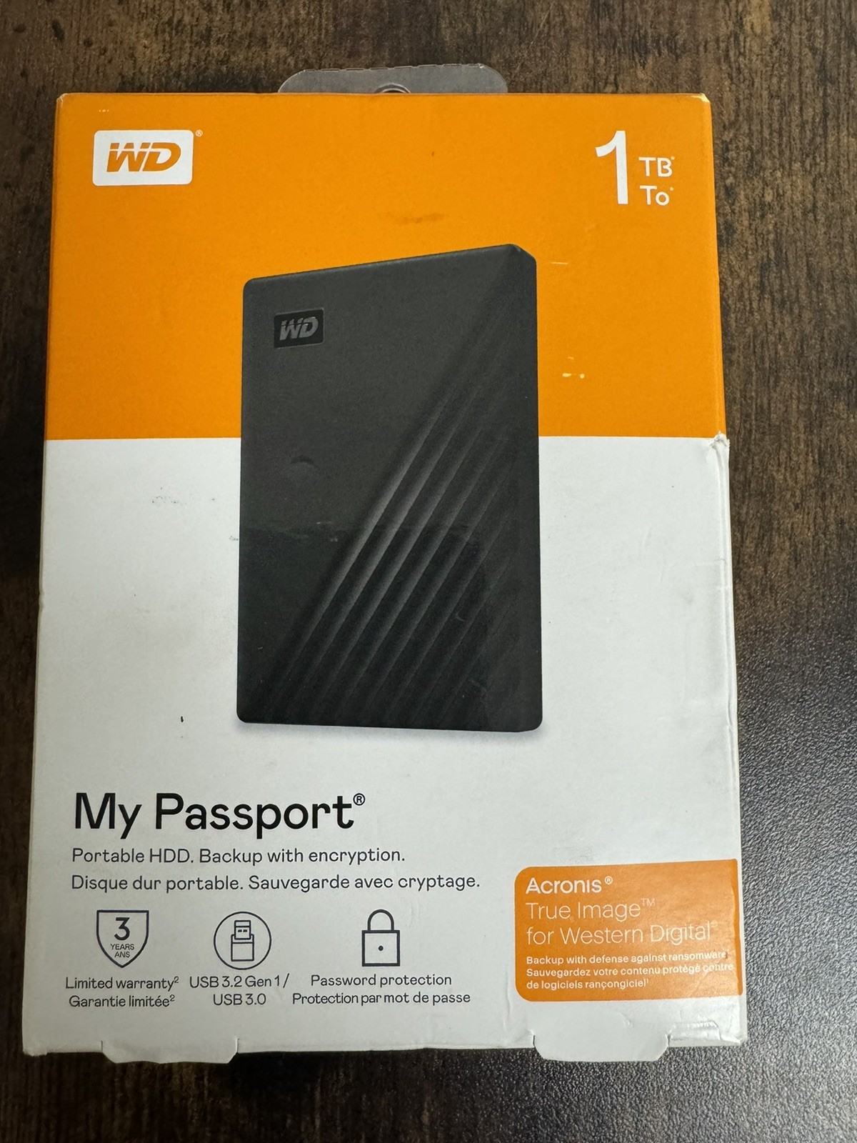 WD - My Passport 1TB External USB 3.0 Portable Hard Drive WDBYVG0010BBK Black