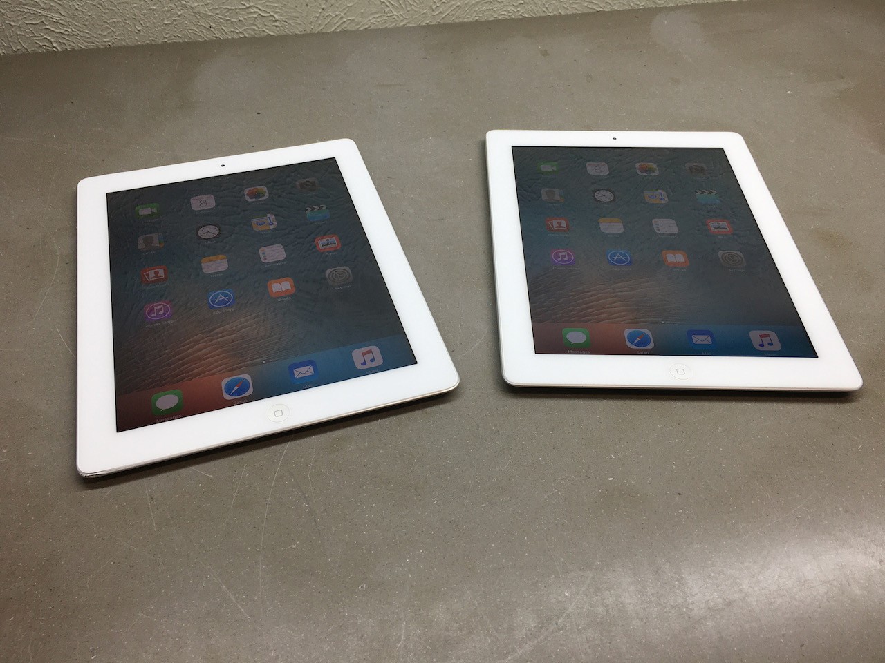 Lot 2x Apple iPad 2nd Gen A1396 A1397 16GB 32GB Verizon AT&T UNLOCKED IP2-14