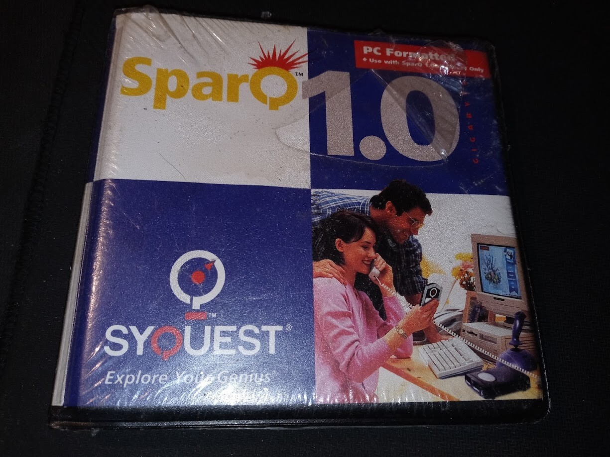 Vintage SyQuest SparQ 1.0 GB External Removable Cartridge Hard Drive New Sealed