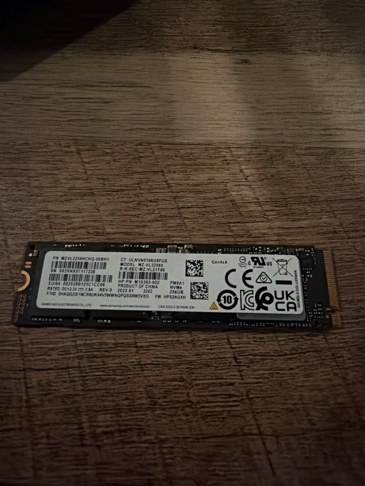 Samsung PM9A1 256GB NVMe M.2 2280 PCIe Gen4 SSD MZVL2256HCHQ-00BH1 HP M10393-002