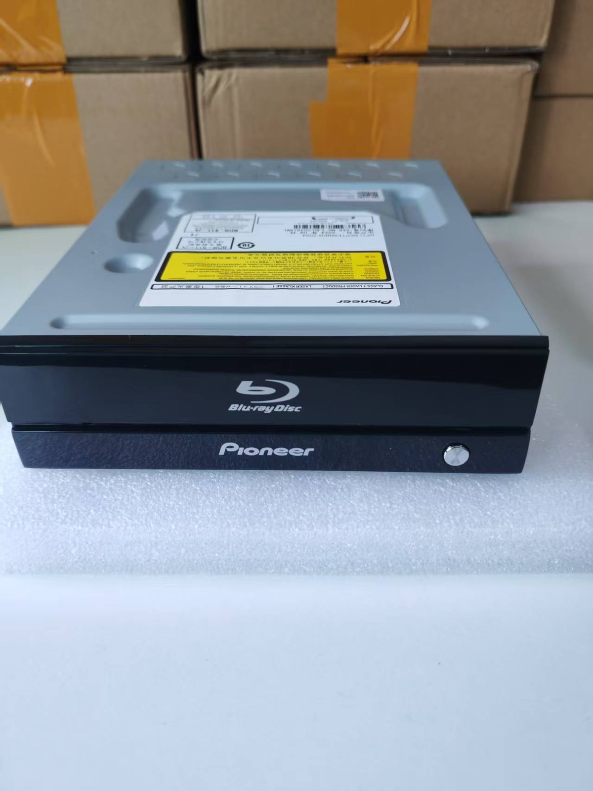 for Pioneer Blu-ray playback and burning optical drive supports UHD BDR-S11JX.