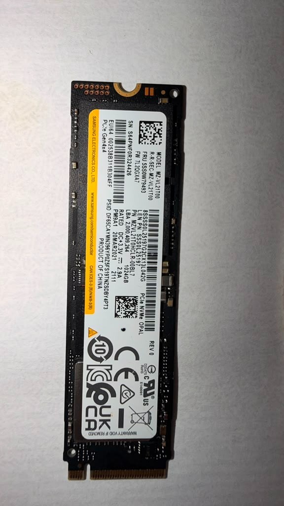 Samsung PM9B1 PCIe NVMe M.2 1TB SSD Gen4x4 SSD Drive MZ-VL21T00
