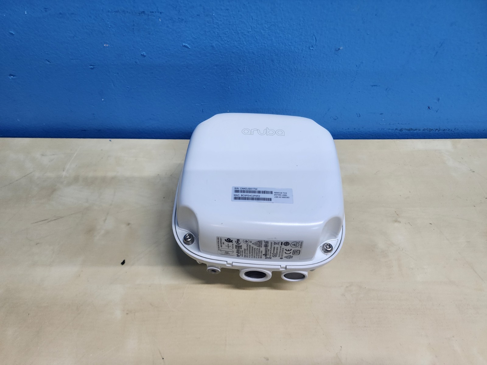 ARUBA AP-367-US APEX0367 JX974A US OUTDOOR ACCESS POINT 802 11AC WIFI w/Stand