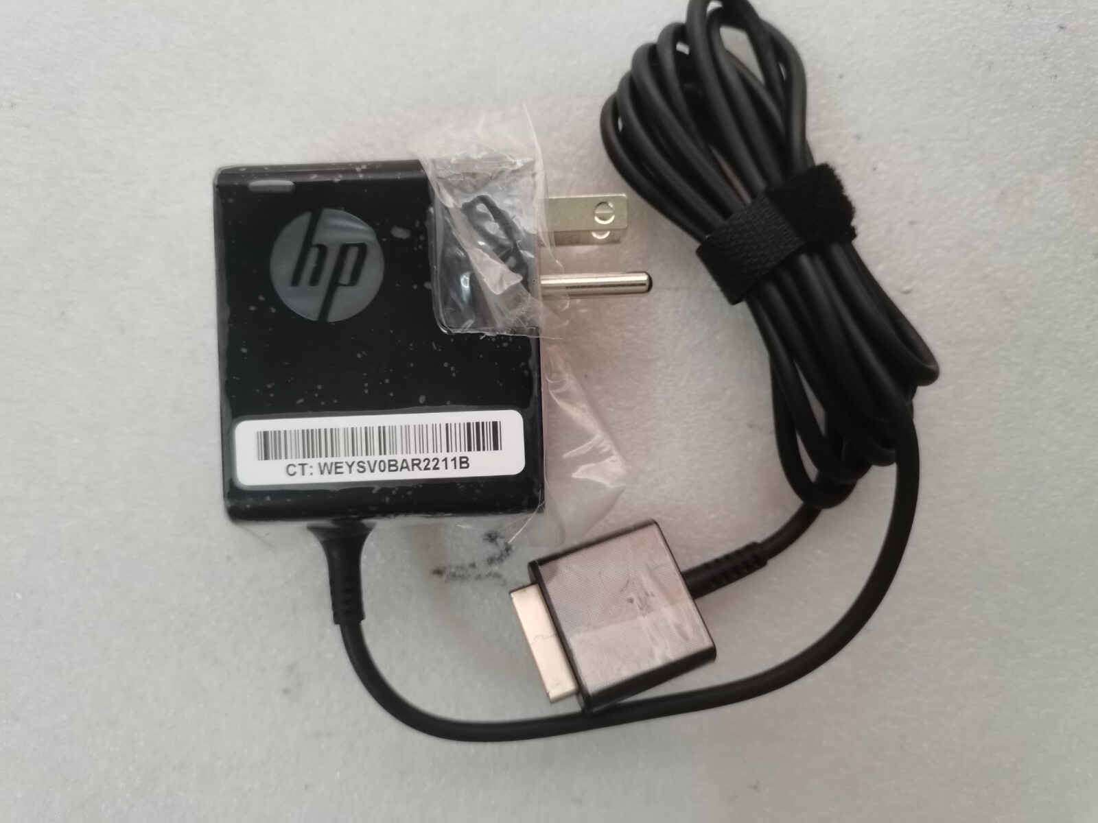 Genuine 9V 1.1A 805289-003  for HP ELITEPAD 900 G1, 1000 G2 HSTNN-DA34 AC Adapte