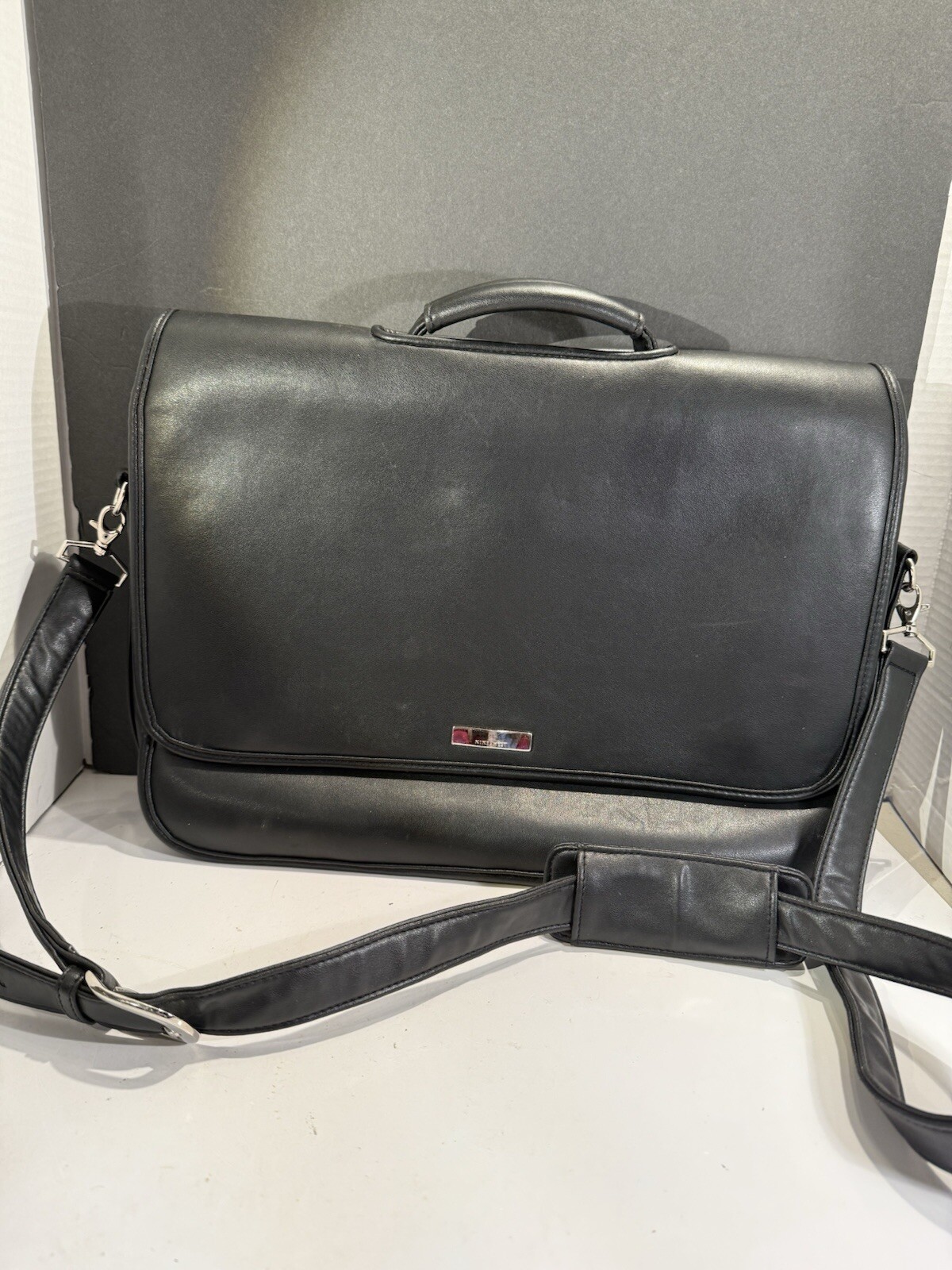 Nine West black leather messenger bag briefcase/laptop Bag  17 X 11 X 3