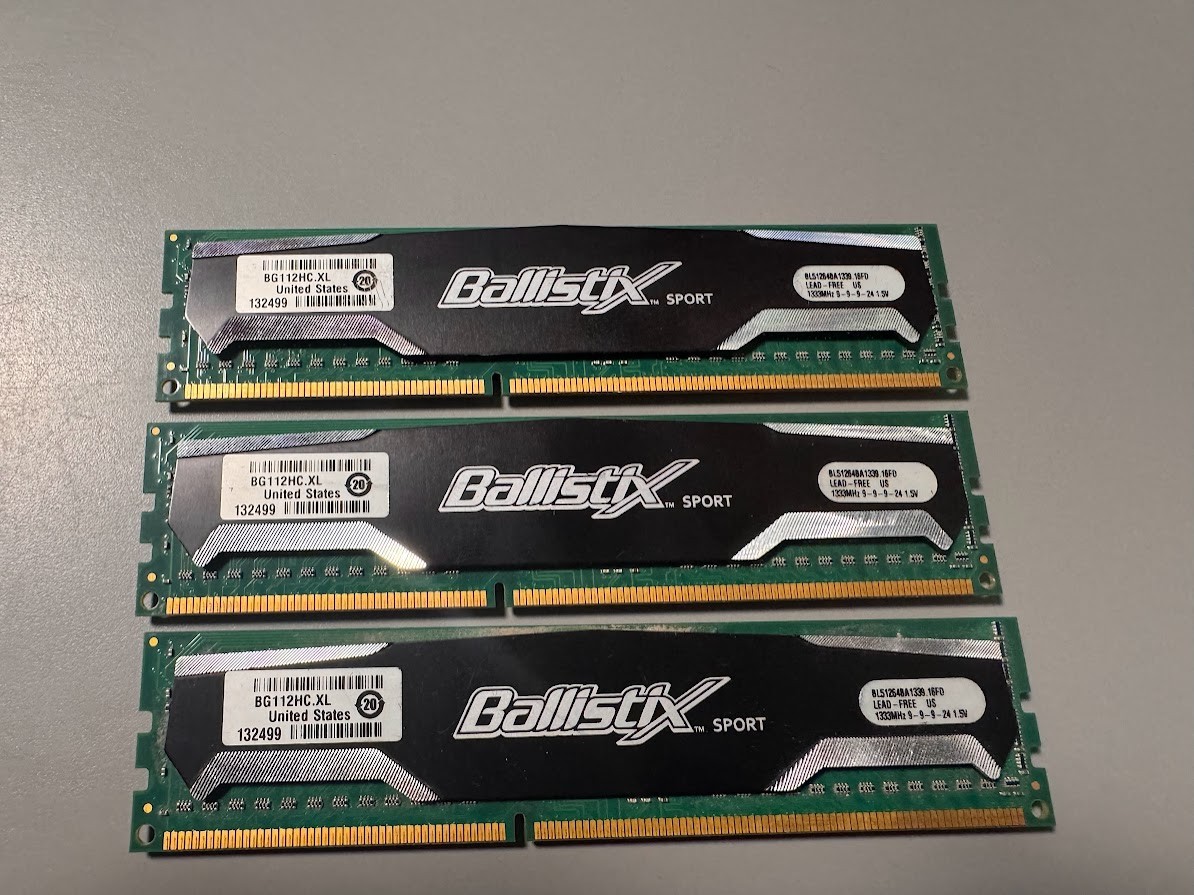 Crucial Ballistix 12GB (3x4GB) PC3-12800 DDR3-1333 BL51264BA1339.16FD Memory RAM