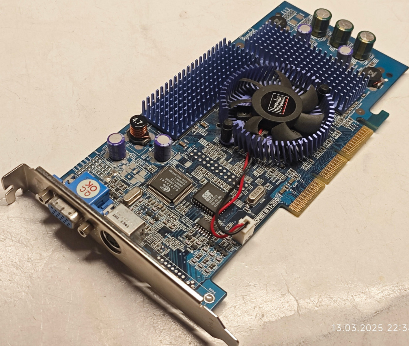AGP VGA CARD HERCULES 3D Prophet III Ti 200 GEFORCE 3 TI 200 64 MB DDR RAM