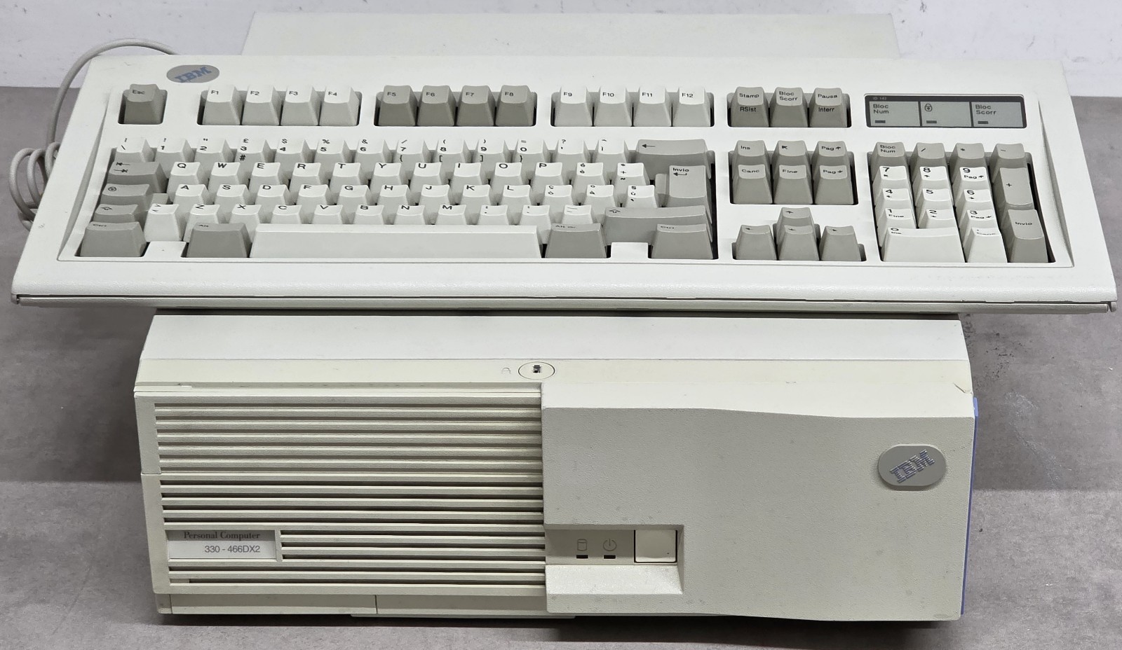 IBM PC 330 - 466DX2 Retro Computer - Vintage Personal Computer