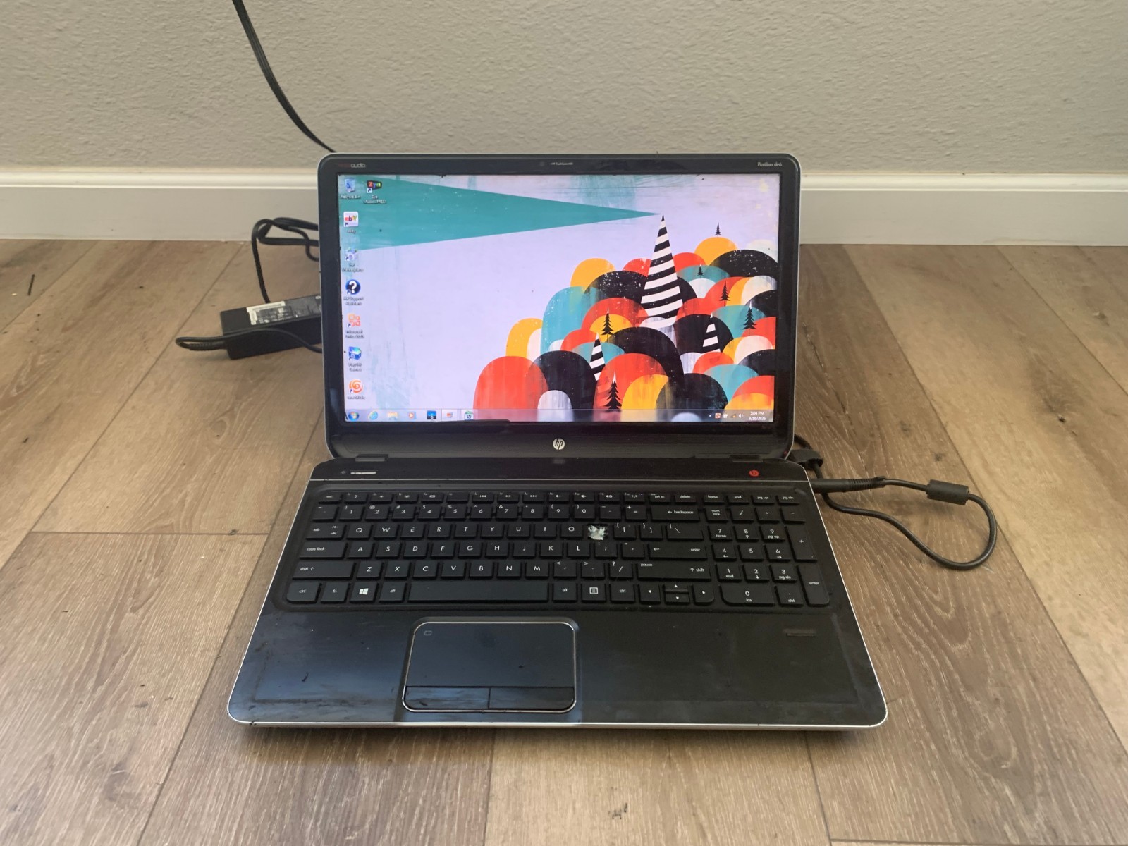 HP Pavilion dv6 15.6" Intel Core i5-3210M 2.50GHz 4GB RAM 750GB SATA HDD Win 7