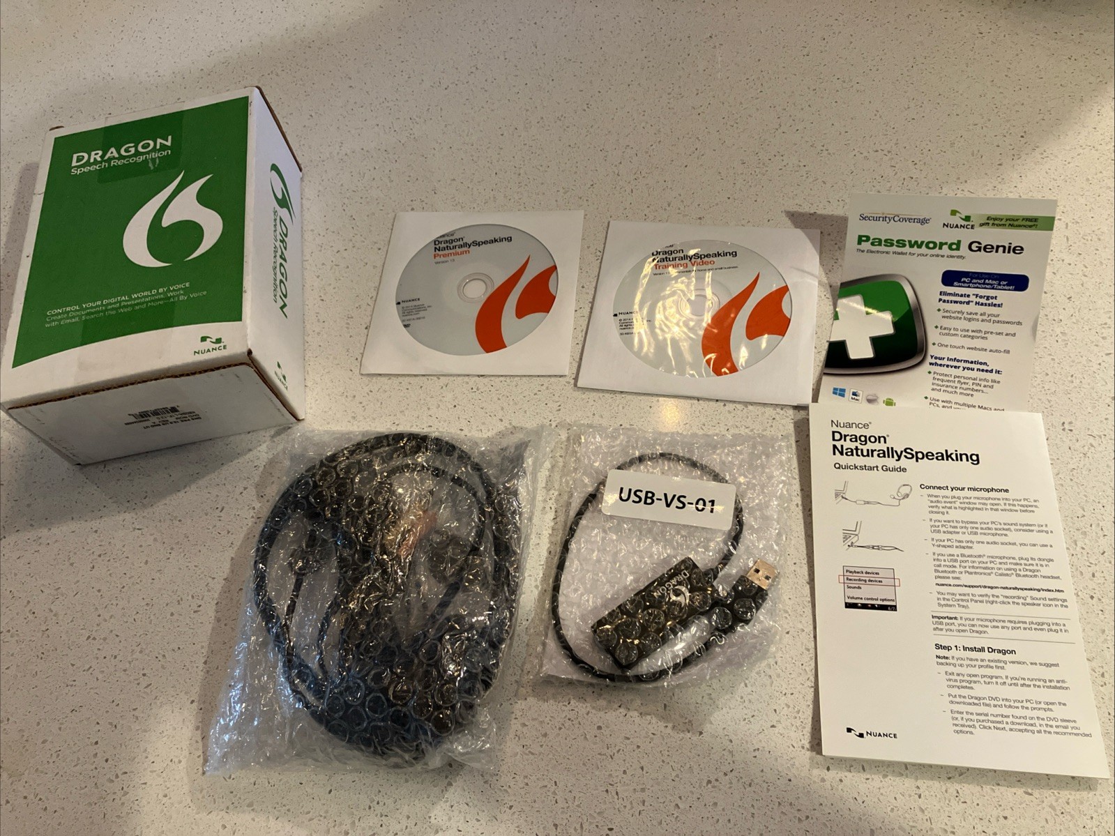 New Nuance Dragon NaturallySpeaking Pre Ver. 13 US ENG W/ Headset K609A-L1F-13.0