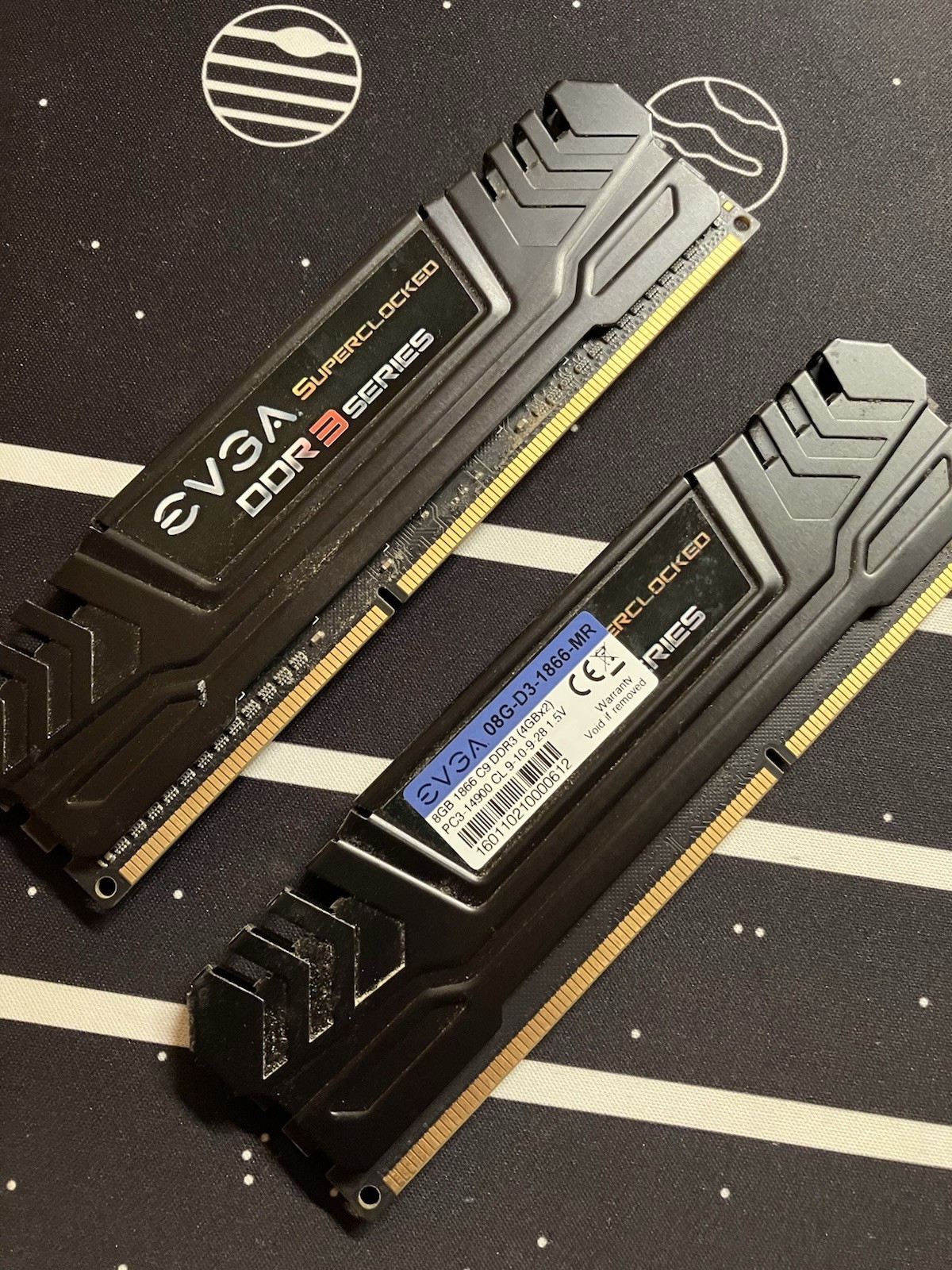 EVGA SuperSC DDR3 Series 16GB (2x8GB) 16G-D3-2133-MR Memory RAM
