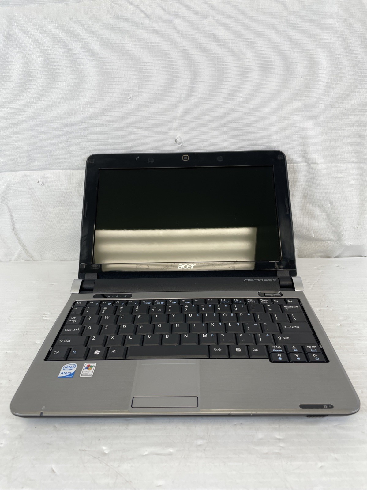 Acer Aspire One D150-1577 10.1" Laptop Atom N270 1.60GHZ 1GB RAM 160GB HDD WinXP