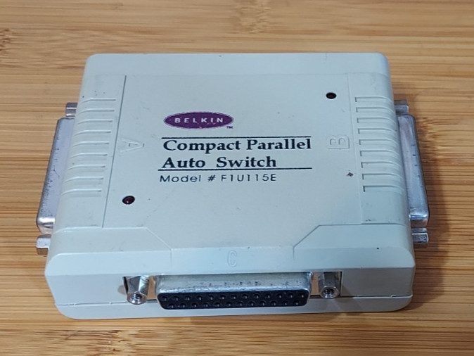 Belkin Compact Parallel Auto Switch F1U115E for Printer Sharing 1999 TClos B-73